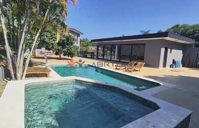 Imagem: A casa em condomínio possui 3 Dormitórios, 1 Banheiro, 4 Vagas