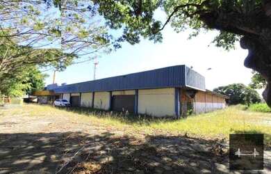 Imagem 13: Terreno plano no Carianos em frente ao antigo aeroporto Hercílio Luz