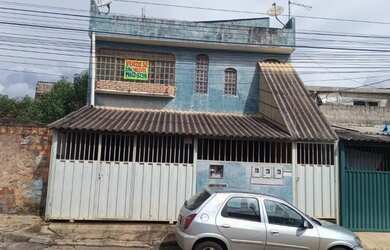 Imagem: A casa possui 5 Dormitórios, 4 Banheiros, 2 Vagas na garagem