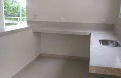 Imagem 4: Oportunidade. Piscina, Churrasqueira, 250m² de Áreae5 Banheiros