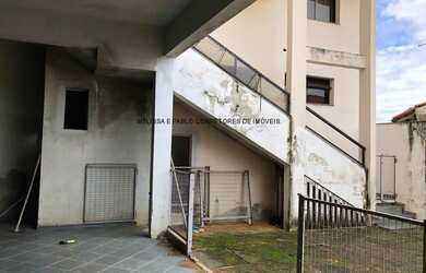 Imagem: O depósito possui 865m² de Área e está localizado em Vila