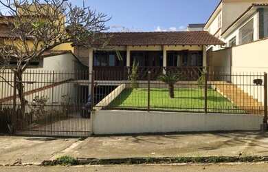 Imagem: Casa para venda com 198 metros quadrados com 3 quartos em Jardim