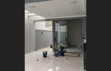 Imagem 3: Excelente Residência - Condomínio Village Damha RP III