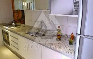 Imagem: O apartamento possui 2 Dormitórios, 1 Banheiro, 2 Vagas na