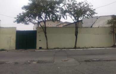 Imagem: O terreno possui 240m² de Área, Imóvel novo e está localizado