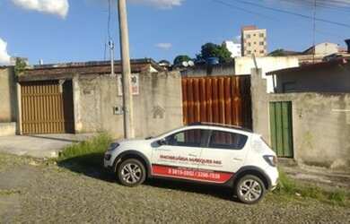 Imagem: O terreno possui 120m² de Área e está localizado em Tropical