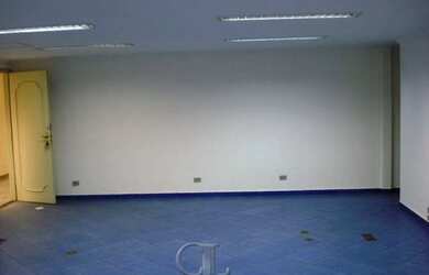 Imagem: O depósito possui 82m² de Área e está localizado em Centro