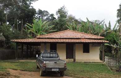 Imagem: A fazenda está localizado em Desterro de Entre Rios, MG à