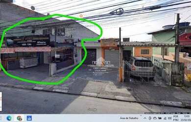 Imagem: O depósito possui 2 Vagas na garagem, 250m² de Área e Imóvel