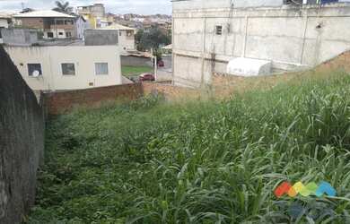 Imagem: O terreno possui 276m² de Área e está localizado em Itapuã