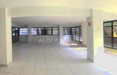 Imagem 10: Av Ibirapuera próximo ao Shopping Ibirapuera Entre as estações de metrô...