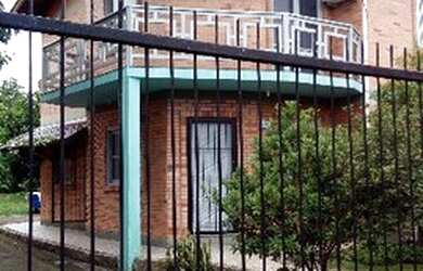 Imagem 2: Porto Alegre - Casa Padrão - Guarujá