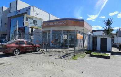 Imagem 2: Loja Comercial. 330m² de Áreae4 Vagas na garagem