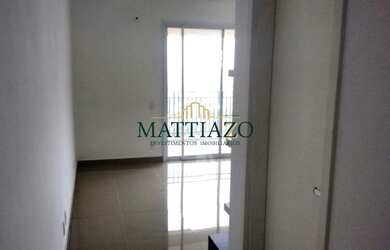 Imagem: O apartamento possui 3 Dormitórios, 1 Banheiro, 2 Vagas na