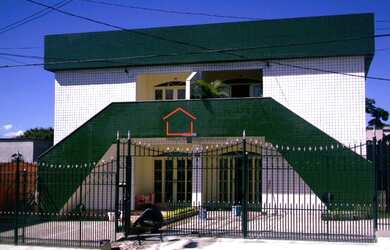 Imagem: O apartamento possui 3 Dormitórios, 1 Banheiro, 1 Vaga na garagem