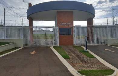 Imagem: Terreno em condomínio