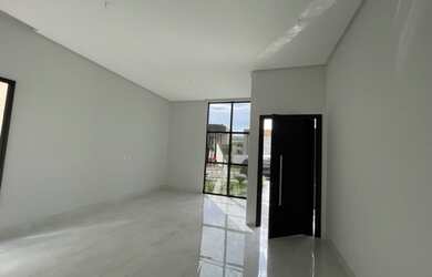 Imagem 2: Linda casa térrea 04 suites condomínio Portal do sol green