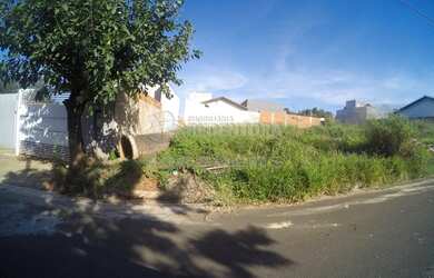 Imagem: O terreno possui 200m² de Área e está localizado em Jardim