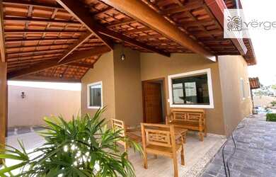 Imagem: A casa possui 3 Dormitórios, 3 Banheiros, 3 Vagas na garagem