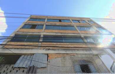 Imagem: O depósito possui 300m² de Área e está localizado em Glória