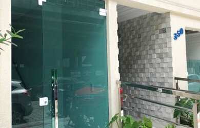 Imagem: O depósito possui 1 Vaga na garagem, 175m² de Área e está