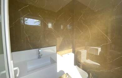 Imagem 11: Casa no Condomínio. Piscina, Varanda, 200m² de Áreae2 Vagas na garagem