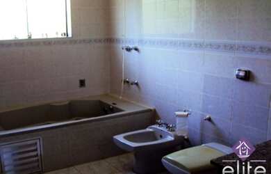 Imagem 8: Casa a venda em Atibaia. Piscina, Churrasqueira, VarandaeÁrea de serviço