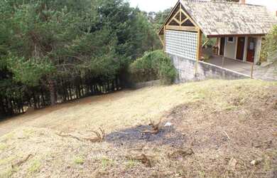 Imagem 2: Terreno à venda, 825 m² por R$ 380.000,00 - Jardim Embaixador - Campos do Jordão/SP