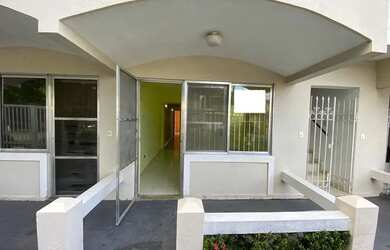 Imagem: A casa em condomínio possui 2 Dormitórios, 1 Banheiro, 1 Vaga