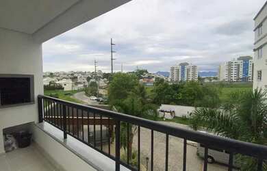 Imagem: O apartamento possui 3 Dormitórios, 2 Banheiros, 1 Vaga na