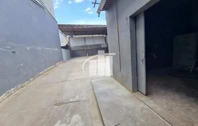 Imagem 13: Galpão para LOJA/Salão na Leopoldina! Região repleta de lojas, floriculturas, abundante em