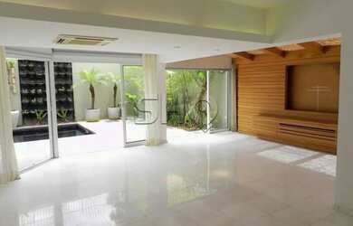 Imagem 7: Casa de condomínio moderna, aconchegante, cheia de charme e elegância....