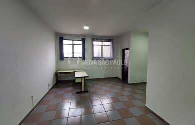 Imagem: O depósito possui 40m² de Área e está localizado em Centro