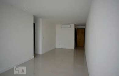 Imagem: O apartamento possui 3 Dormitórios, 3 Banheiros, 2 Vagas na