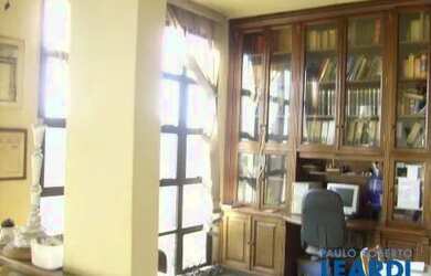 Imagem: O apartamento na cobertura possui 4 Dormitórios, 4 Banheiros