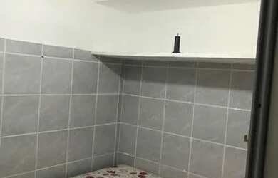 Imagem: A kitnet possui 1 Dormitório, 1 Banheiro e está localizado