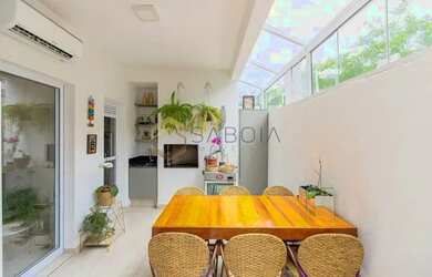 Imagem: O apartamento possui 2 Dormitórios, 3 Banheiros, 1 Vaga na