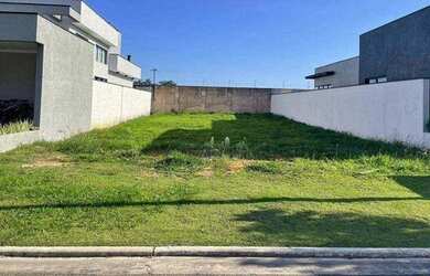 Imagem: O terreno possui 360m² de Área e está localizado em Quiririm