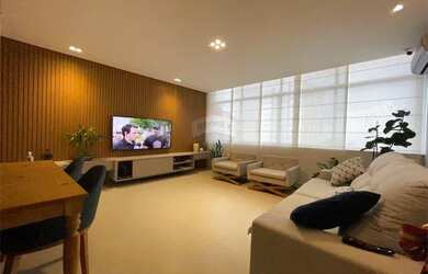 Imagem: O apartamento possui 3 Dormitórios, 2 Banheiros, 1 Vaga na