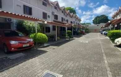 Imagem: A casa em condomínio possui 3 Dormitórios, 1 Banheiro, 1 Vaga