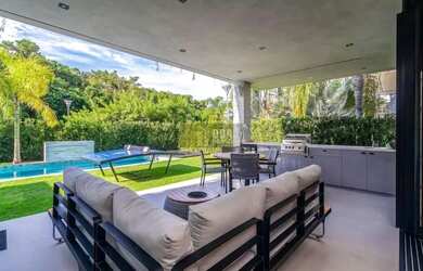 Imagem 7: Casa luxuosa no Bosque Amoraeville em Jurerê Internacional