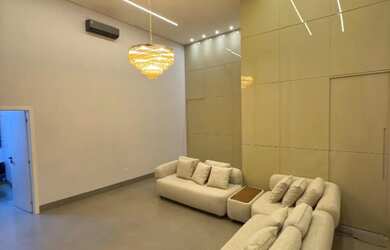 Imagem: A casa em condomínio à venda possui 5 Dormitórios, 5 Banheiros