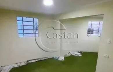 Imagem: A casa possui 3 Dormitórios, 1 Banheiro, 1 Vaga na garagem