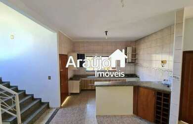 Imagem 5: Casa de 4 Quartos na ARSE 92 906 Sul Em Frente à Praça