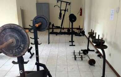 Imagem 2: Imóvel para venda possui 263 metros quadrados com 3 quartos em Itapuã...