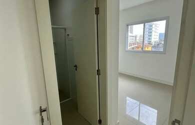 Imagem 2: Apartamento à venda no Meia Praia, Itapema