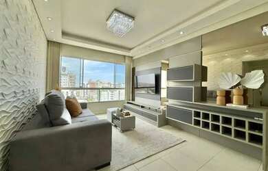 Imagem: O apartamento possui 2 Dormitórios, 2 Banheiros, 1 Vaga na