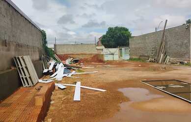 Imagem: O terreno possui 675m² de Área e está localizado em Arapoanga