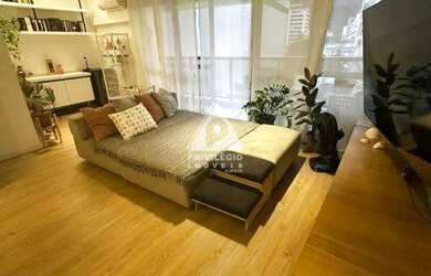 Imagem: O apartamento possui 4 Dormitórios, 4 Banheiros, 2 Vagas na