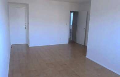 Imagem: O apartamento à venda possui 2 Dormitórios, 1 Banheiro, 1